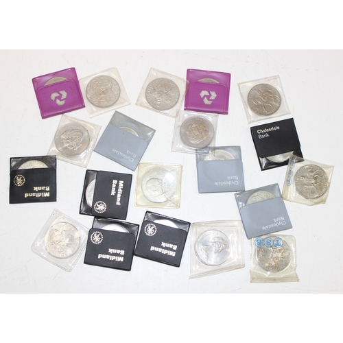 1257 - A large qty of assorted commemorative crown coins, loose and cased examples, approx 3.6kg gross