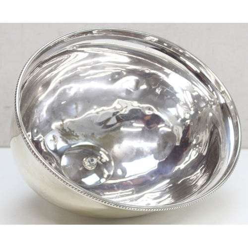 1034 - A vintage silver plated meat dome or cloche with removeable handle, seemingly unmarked, approx 1kg, ... 