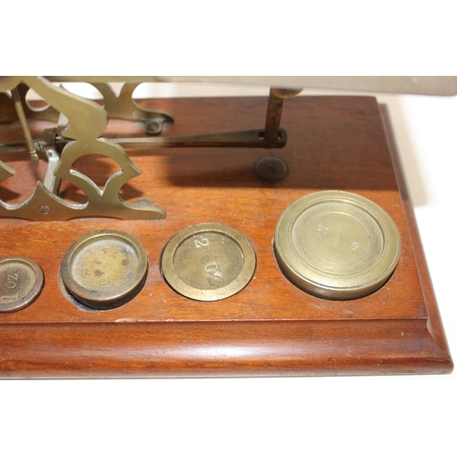 1603 - Vintage set of Sampson Morden postal weighing scales with weights and other weights, approx 32cm W