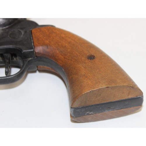 1407A - Replica weapons: .38/9mm Colt .45 blank firing pistol