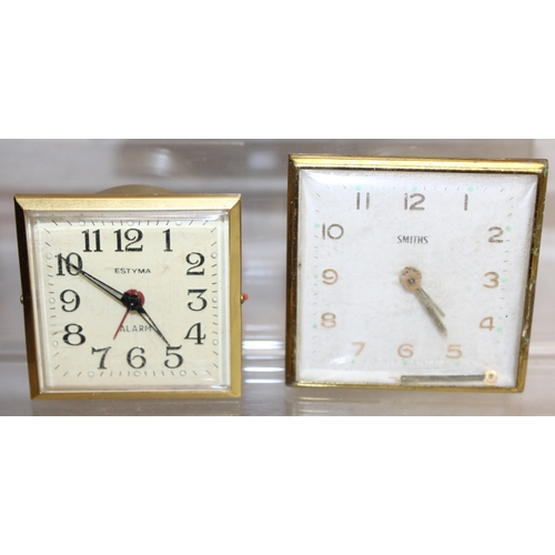 1361 - Qty of vintage and retro mantel and travelling clocks, to incl Smiths, Delta, Westclox etc