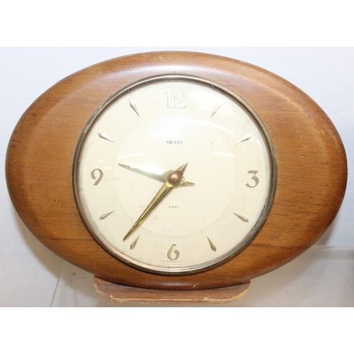 1361 - Qty of vintage and retro mantel and travelling clocks, to incl Smiths, Delta, Westclox etc