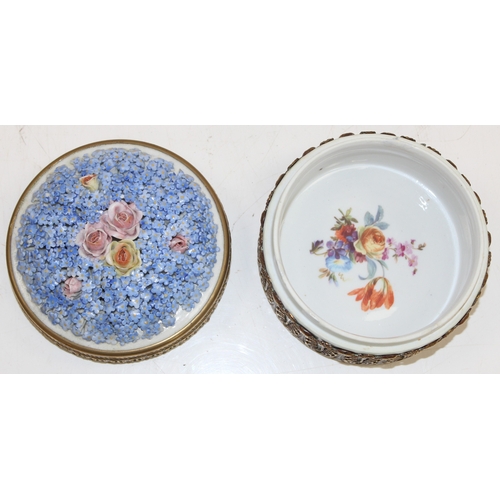 1471 - 2 vintage German Elfinware porcelain jewellery boxes, one with Forget-Me-Nots and Roses, the other w... 