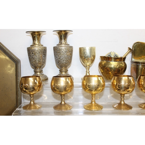 1610 - Qty of metalware items, mostly copper and brass to incl large octagonal shaped tray, goblets etc, ap... 