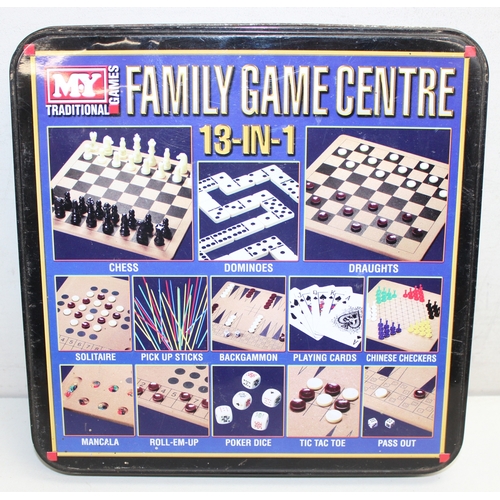 610 - Qty of mixed vintage games to incl Backgammon set, jigsaw puzzles, American pool balls, teddy bears ... 