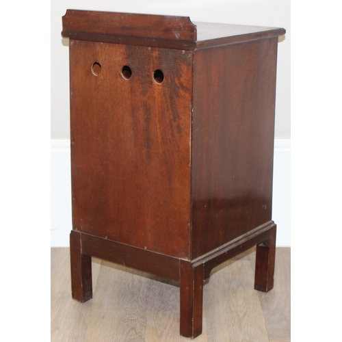 81 - Queen Anne style bedside cabinet on cabriolet legs by Dillon and a mahogany bedside cabinet, largest... 