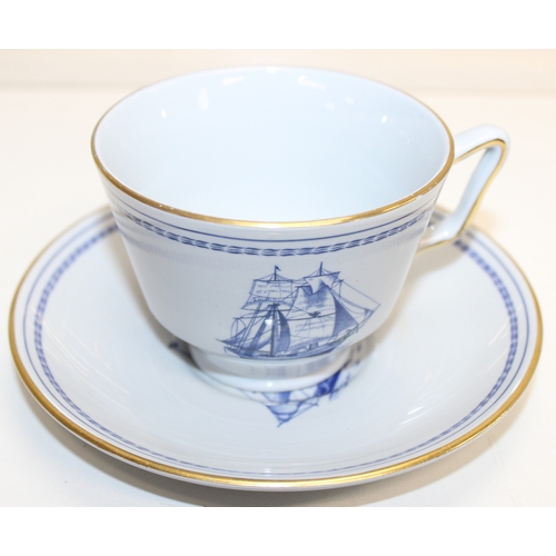 1642 - Spode - an extensive 