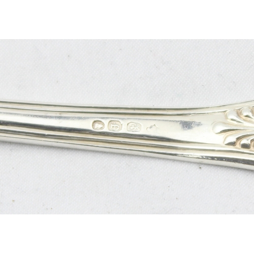 1079 - A Georgian silver king's pattern sauce ladle, marked for London 1821 with a rubbed makers mark, appr... 