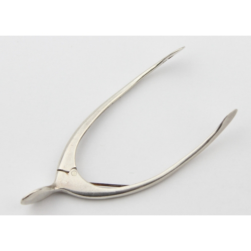 1082 - A pair of antique novelty silver sugar nips formed as a wishbone, Sheffield 1923 by James Deakin & S... 