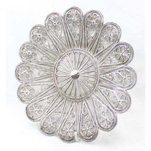 1094 - A vintage floral shaped silver filigree dish, seemingly unmarked but XRF testing as approx 92.5% sil... 