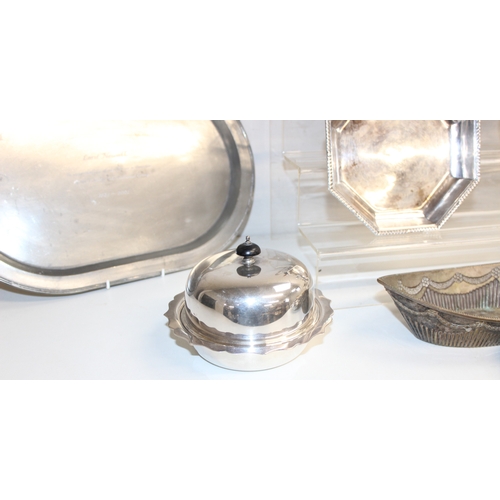 1103 - Qty of silver-plated, pewter and other metalware items to incl serving trays, flatware, coffee pots ... 