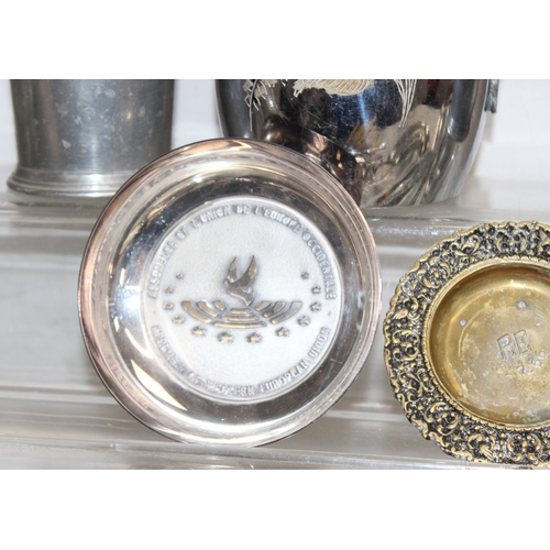 1103 - Qty of silver-plated, pewter and other metalware items to incl serving trays, flatware, coffee pots ... 