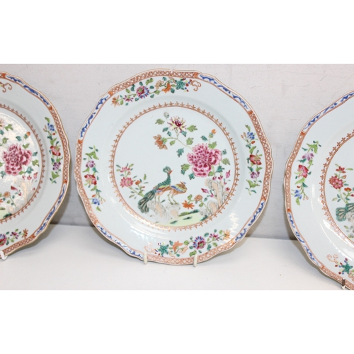 1491 - A set of 4 Chinese export porcelain plates with polychrome decoration, Double Peacock pattern, likel... 