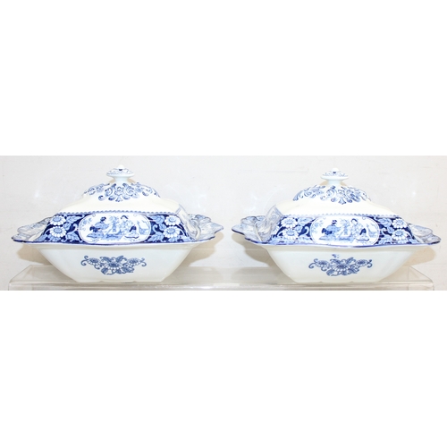 1656 - Qty of blue and white Wood & Sons dinnerware in the Buddha pattern, to incl plates and tureens