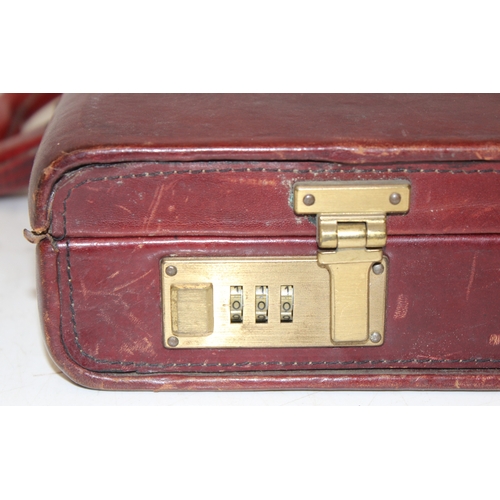 281 - Mix of assorted vintage leather document folios and briefcases, one handmade and stamped for Houghto... 