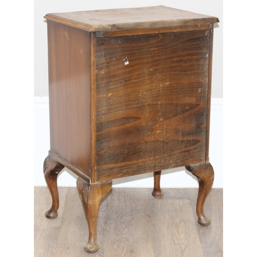 81 - Queen Anne style bedside cabinet on cabriolet legs by Dillon and a mahogany bedside cabinet, largest... 