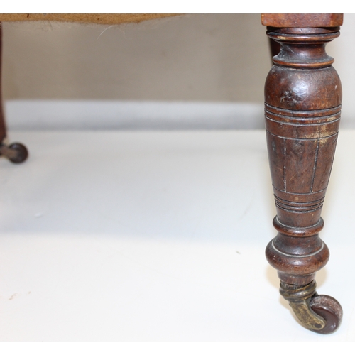 36 - An Art Deco period oak side table with barley-twist supports and an antique bedroom chair, the table... 