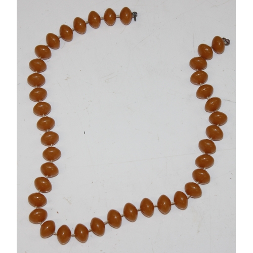 1158 - A number of vintage and later amber effect bead necklaces and other jewellery