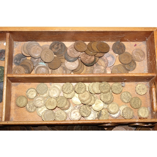 1264 - A large qty of assorted mixed coins, mainly British to inc many 19th century copper coins, Chinese c... 