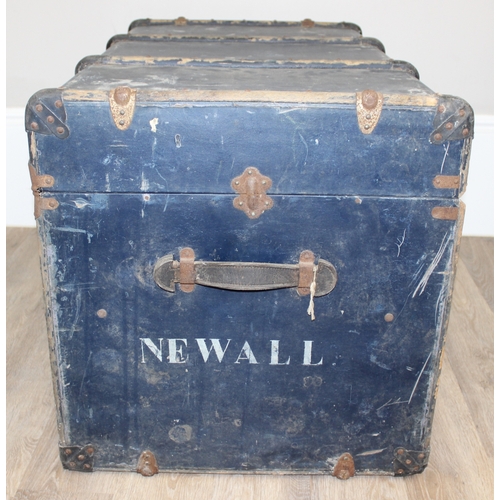 107 - A vintage blue shipping trunk with wooden ribs, no maker, early 20th century, approx 100cm wide x 60... 