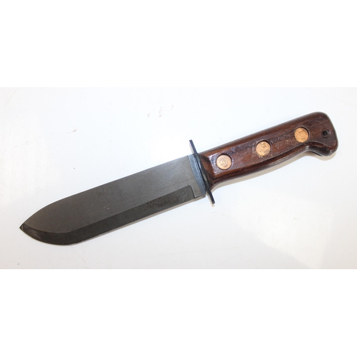 1449H - British Army 1984 Survival Knife Type D, handle stamped with military crows foot mark, with sheath, ... 