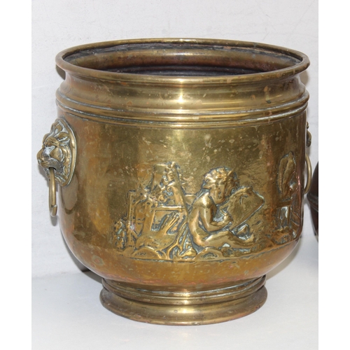 1665 - Mix of antique and later metalware to incl brass handled buckets, copper kettle etc