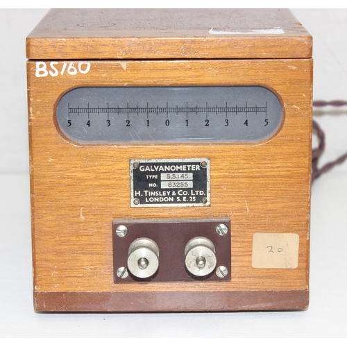 730 - H. Tinsley & Co LTD, a vintage Galvanometer type number 55145 with original specification certificat... 