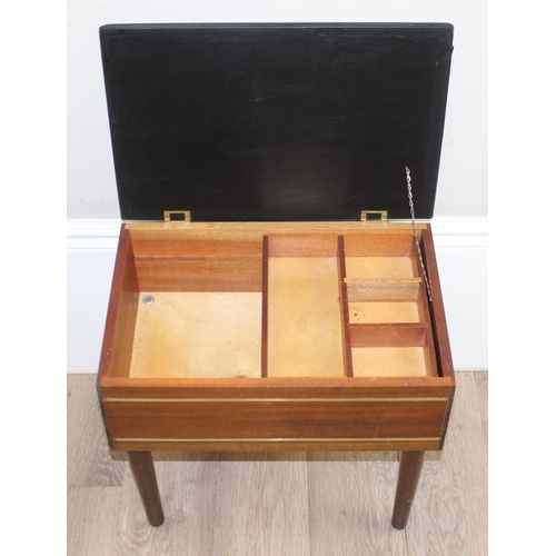 100 - 2 vintage sewing boxes, one a concertina example and a vintage Chippy Original telephone seat (3)