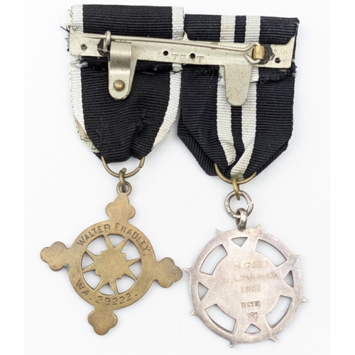 1440 - 2 vintage St John's Ambulance medals, one a British Rail 15 years first aid efficiency silver medal ... 