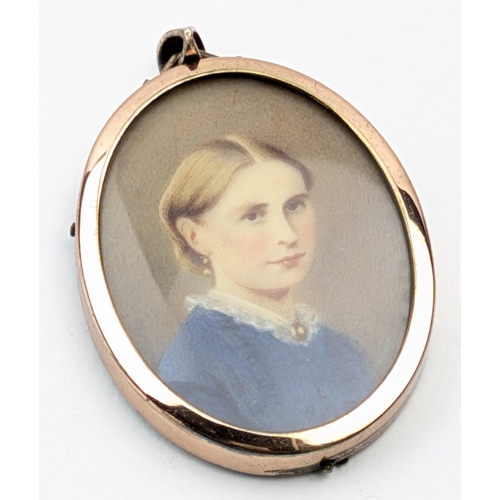 1492C - A late early 20th century portrait miniature depicting a female in Edwardian dress, presented in a g... 