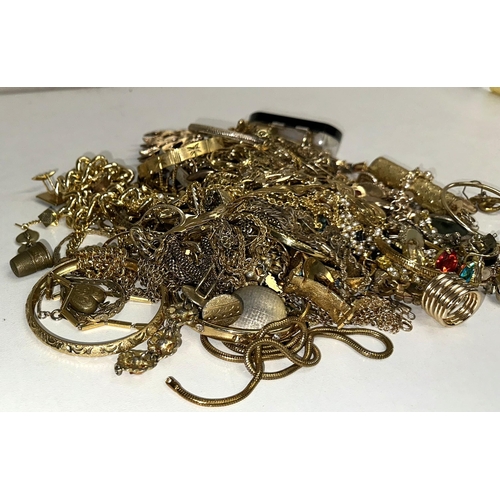 1165 - A huge qty of assorted vintage gold plated jewellery, approx 2kg gross