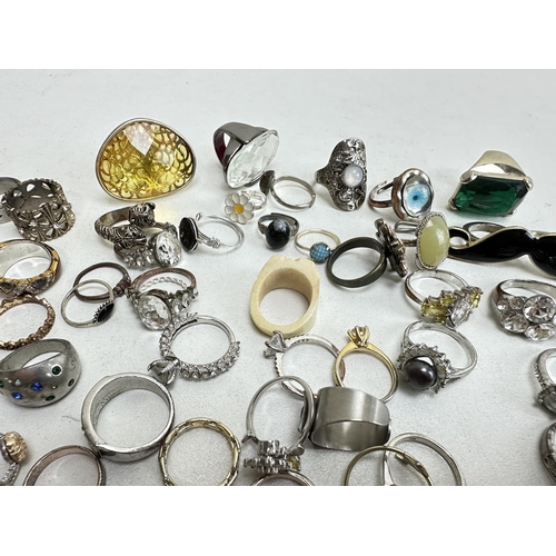 1168 - A large qty of assorted costume jewellery, mainly dress rings etc