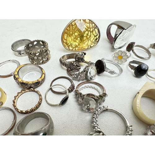 1168 - A large qty of assorted costume jewellery, mainly dress rings etc