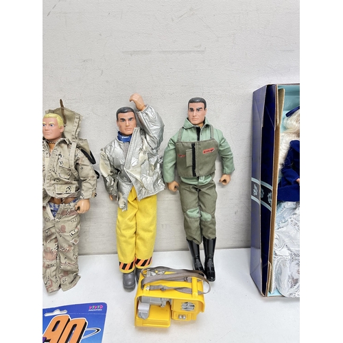 625 - Various action figures and dolls etc to inc Action Man, Batman figure by Kenner in box, Winter Velve... 