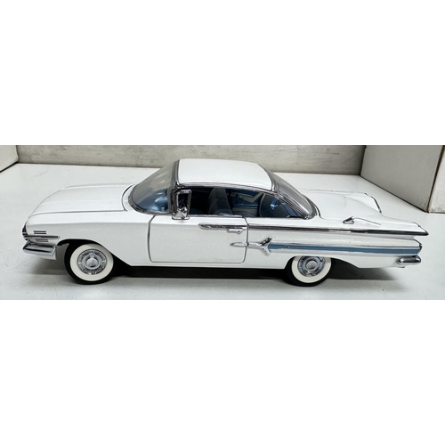 627 - Franklin Mint - 2 high quality boxed models of cars to inc Chevrolet Impala & Cadillac El Dorado Bia... 