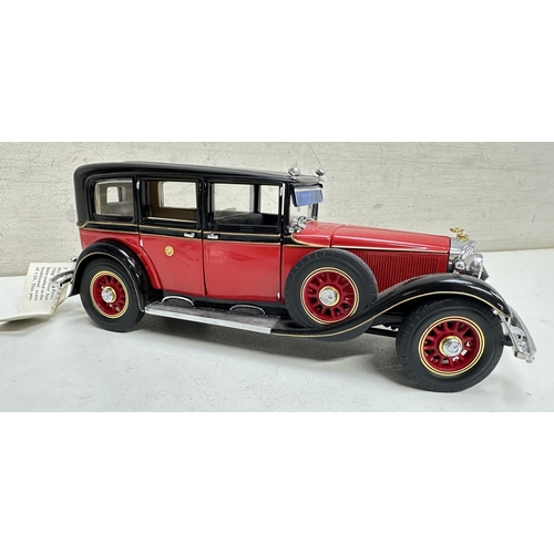 628 - Franklin Mint - 2 high quality models of cars to inc 1935 Mercedes-Benz 770k Grosser and 1954 300SL ... 