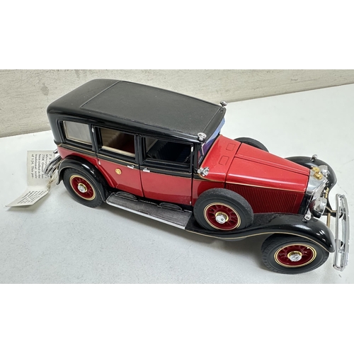 628 - Franklin Mint - 2 high quality models of cars to inc 1935 Mercedes-Benz 770k Grosser and 1954 300SL ... 