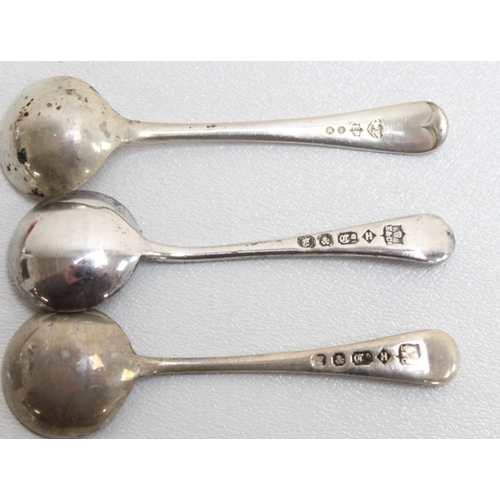 1129 - Qty of assorted silver plated items to inc a muffin dish, Elkington silver plated salts and a boxed ... 