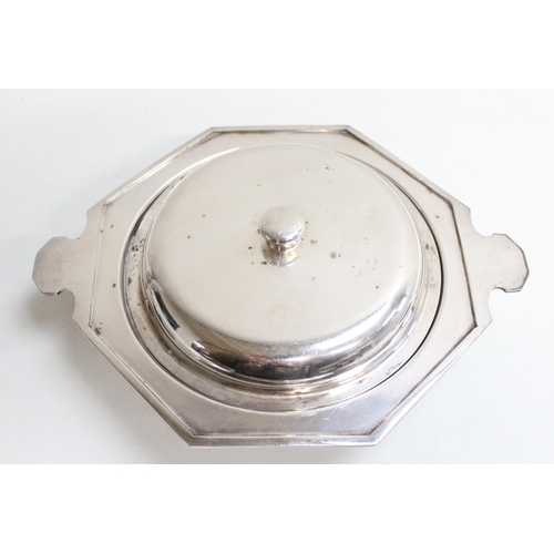 1129 - Qty of assorted silver plated items to inc a muffin dish, Elkington silver plated salts and a boxed ... 