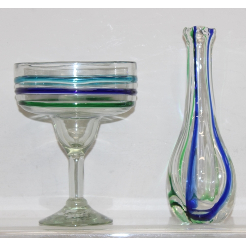 1672 - Assorted vintage glassware items to incl some handblown items, one signed to base, tallest approx 30... 