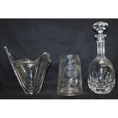 1672 - Assorted vintage glassware items to incl some handblown items, one signed to base, tallest approx 30... 