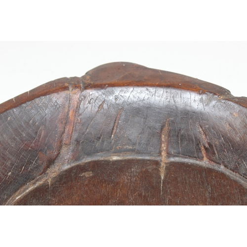 299B - A vintage wooden dough bowl, likely 19th century, approx 50cm wide