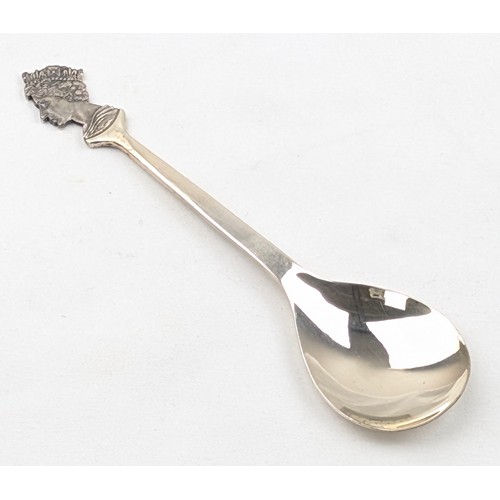 1116 - A.E. Jones, a silver spoon with Queen Elizabeth II bust to top, marked for Birmingham 1977 by Albert... 