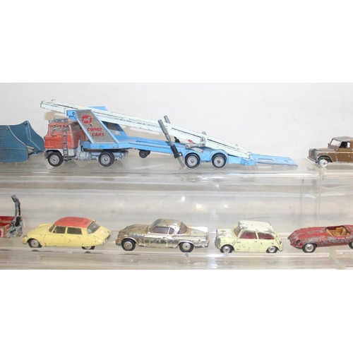 643 - A qty of assorted vintage playworn toy diecast vehicles, to inc Dinky & Corgi