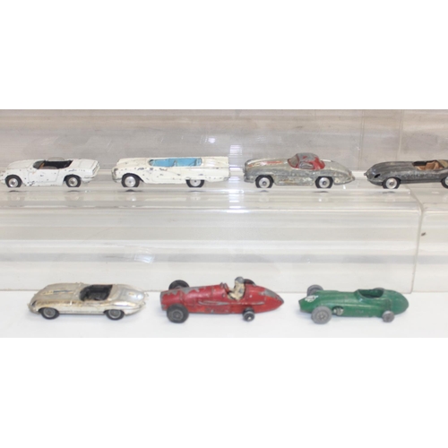 643 - A qty of assorted vintage playworn toy diecast vehicles, to inc Dinky & Corgi