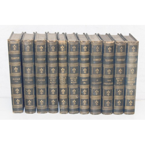 552 - Qty of antique books, mostly poetry to incl pocket books of Tennyson's works, Barrack Room Ballads a... 