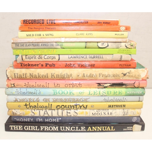 570 - A large qty of assorted vintage and later children's and fiction books, to inc Norman Thelwell, Arth... 