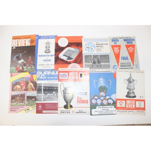 579 - A large qty of sporting related ephemera to inc 1960's and later football programmes, motoring magaz... 