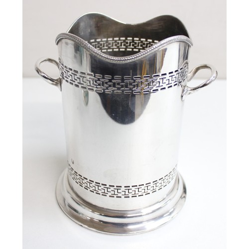 1119 - A large silver plated wine bottle coaster with pierced Greek Key design by Elkington, date marked fo... 