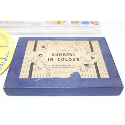 602 - Qty of assorted vintage wooden and other toys, to inc a boxed set of Cuisenaire Numbers In Colour se... 